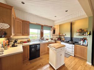 Photo 26- click for photo gallery